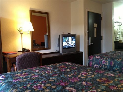 6-wichita, Ks