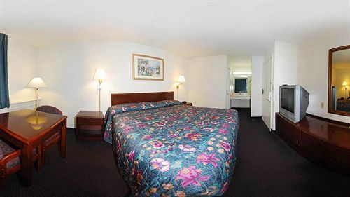 6-wichita, Ks Hotel 2*